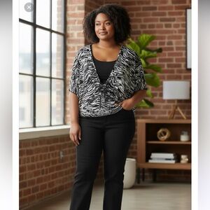 Essentials Women’s Top with Black Panel SZ 3X Black/White Short Sleeve Pullover